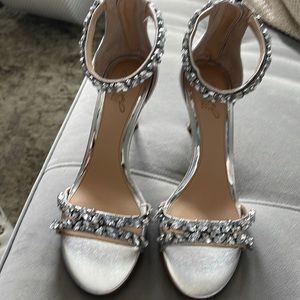 Jewel by Badgley Mischa Silver leather with crystals